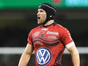 Matt Giteau playing for Toulon Photo sourced from: www.dailytelegraph.com.au