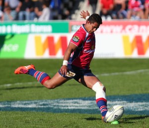 Rohan Saifolo kicking for ITM team the Tasman Makos. Photo sourced from Zimbio